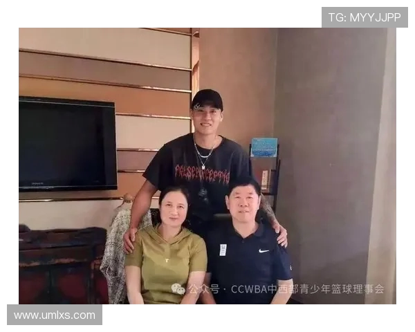 赵睿:从青涩新星到篮球场上的领军人物的成长之路与奋斗故事